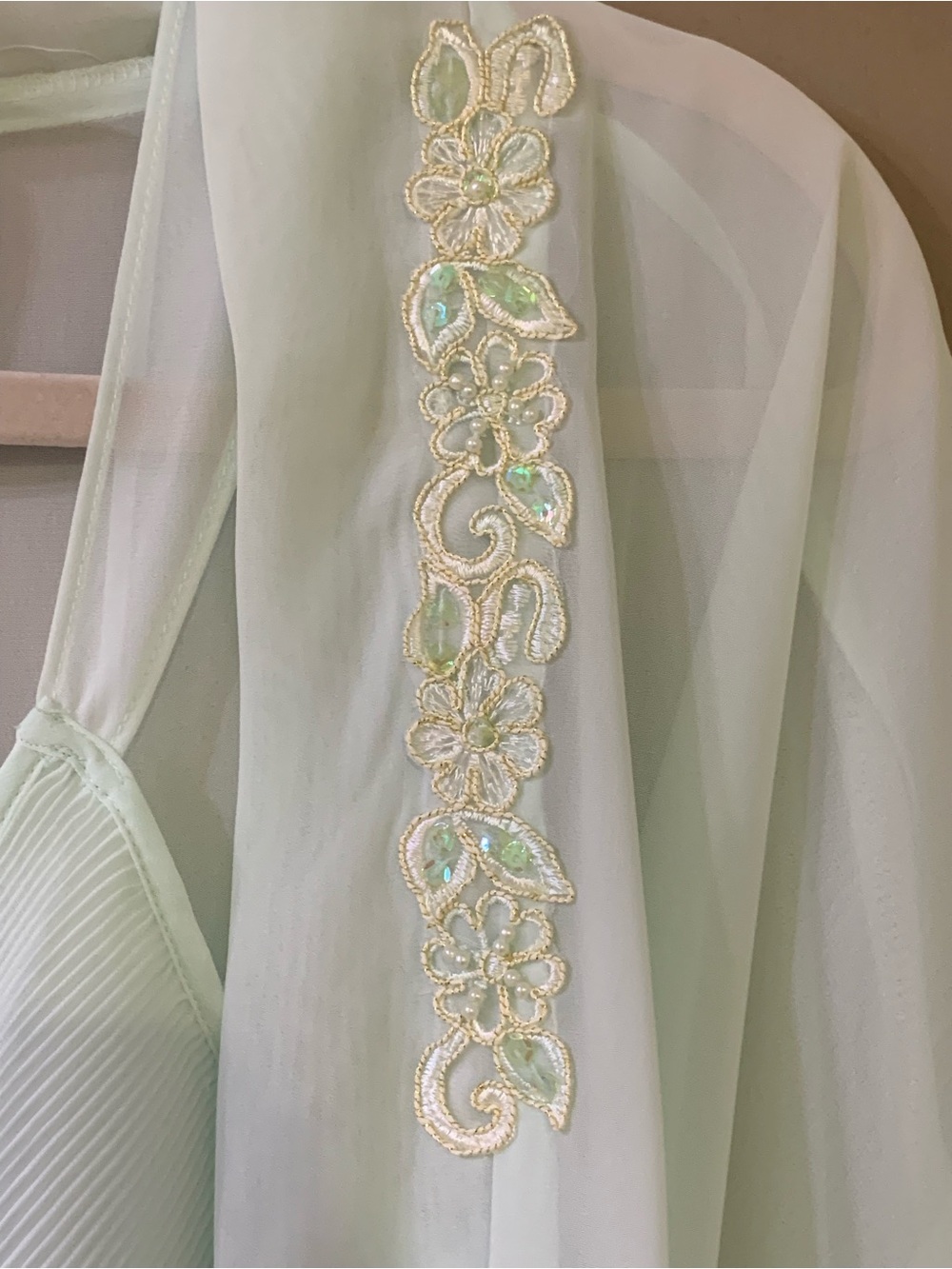 Expressions Sheer Mint Green Lace-Trim Robe&Sheer Slip set ( 2 piece) - Picture 8 of 9